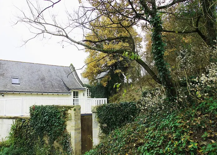 Holiday home De Montecler Chenehutte-Treves-Cunault